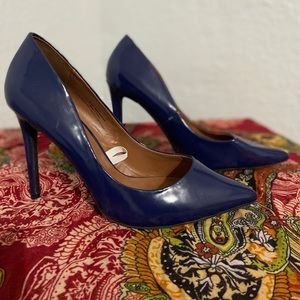 Mossimo Navy blue pumps